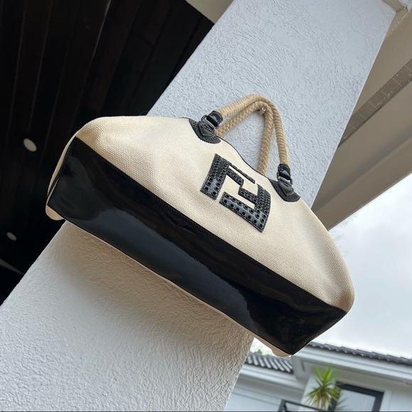 Fendi Shoulder Bag - Picture 7 of 12